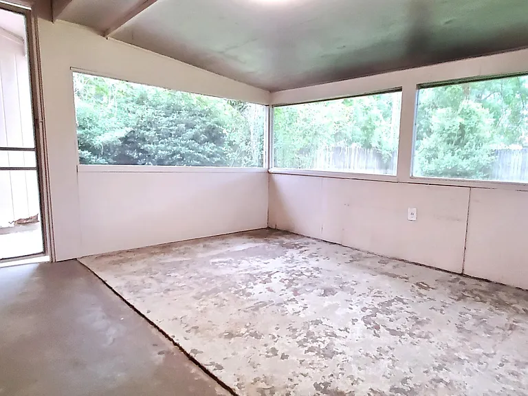 6249 Tennyson Dr — Photo 16