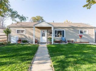 885 Vaughn St, Aurora, CO 80011