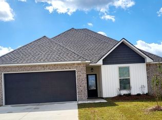 18043 Evergreen Dr, Gulfport, MS 39503