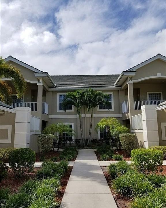 1st image of 2261 Somerset Ridge Dr Unit 204
