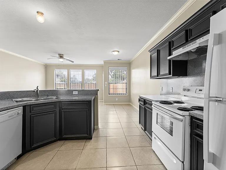 4536 Mallow St #B — Photo 4
