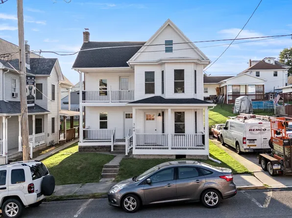364 S 3rd St, Lehighton, PA 18235