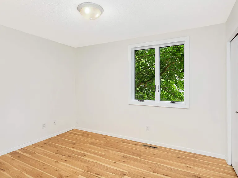 420 Buchanan St NE — Photo 16