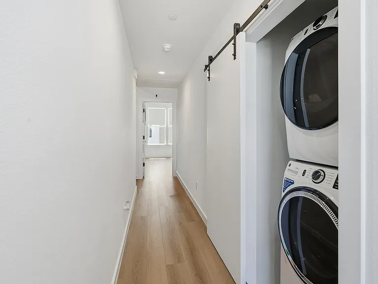 1525 Pecos St #102 — Photo 19