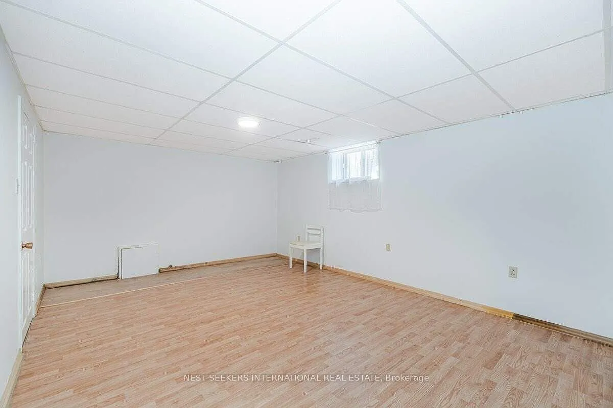 2 bed, $2,000 — Photo 3