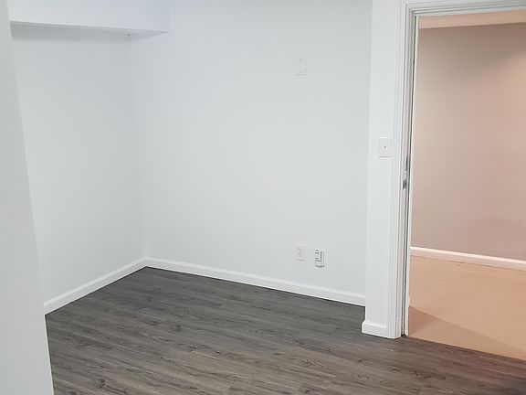 5th image of 4119 Mission Rd #8