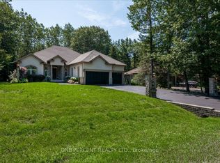 9 Laddie Ln, Springwater, ON L9X0C3
