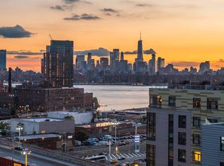 1139 49th Ave APT 1206, Long Island City, NY 11101