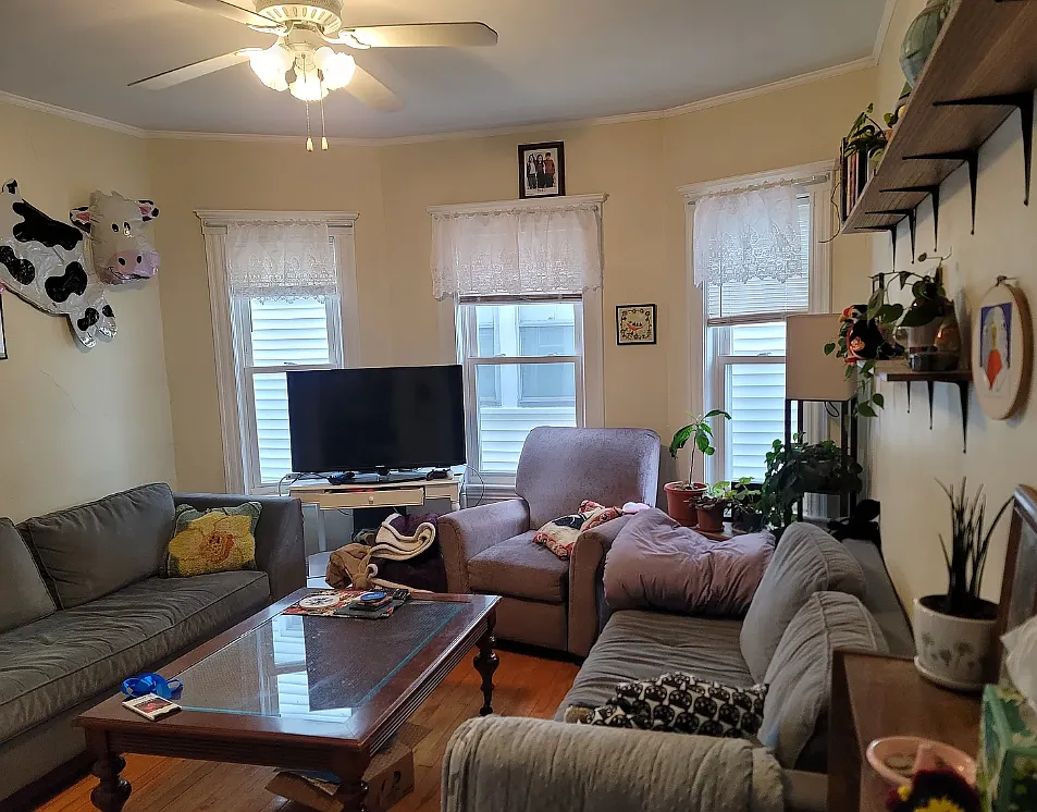 3 bed, 1200 sqft, $3,390 — Photo 3