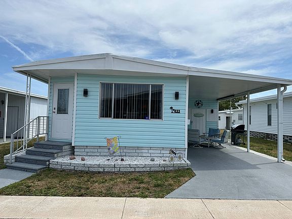 2nd image of 433 Molokai Ln