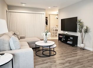 3374 Woodburn Rd APT 33, Annandale, VA 22003