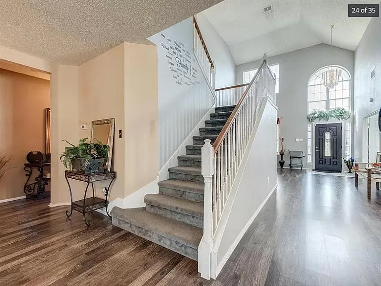 Windcastle Dr — Photo 24