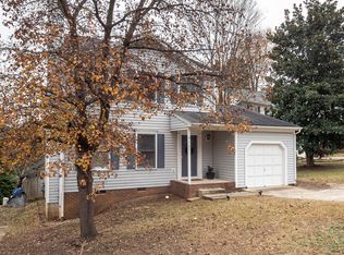 107 Westwind Ct, Cary, NC 27511