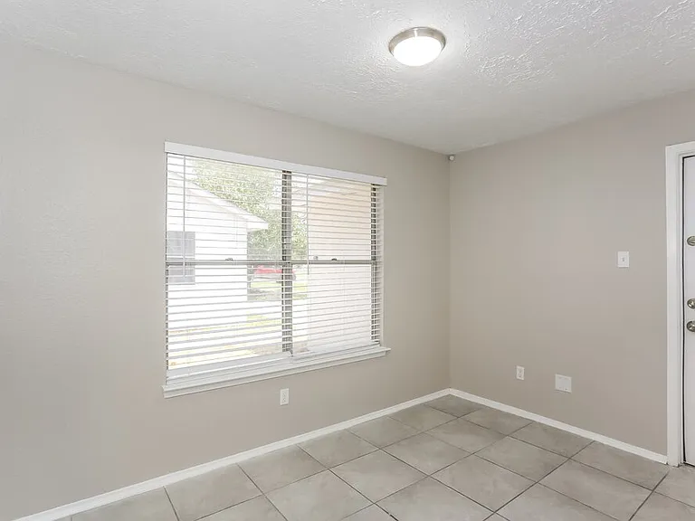 4218 Mohawk St — Photo 17