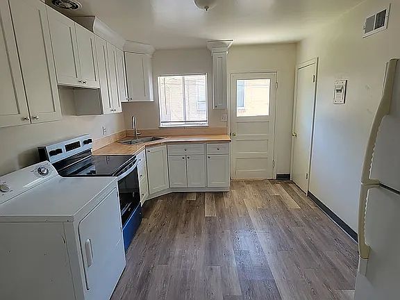 2nd image of 3623 S Sherman St
