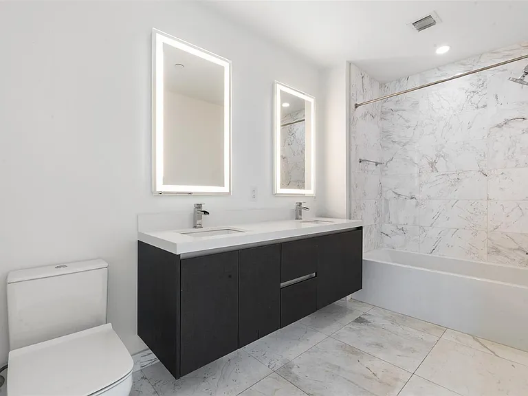 851 NE 1st Ave #2 — Photo 25