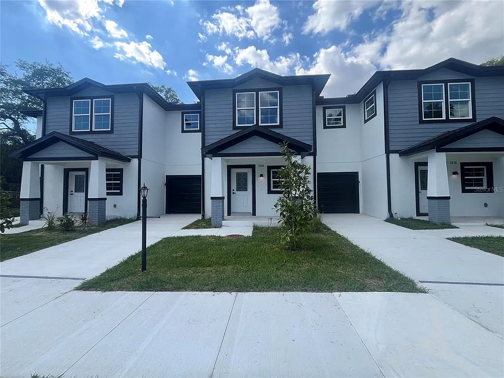 3 bed, 2.5 bath, 1506 sqft, $2,500 — Photo 2