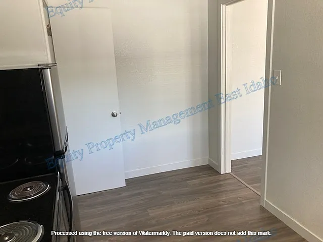 1335 S 5th Ave — Photo 14