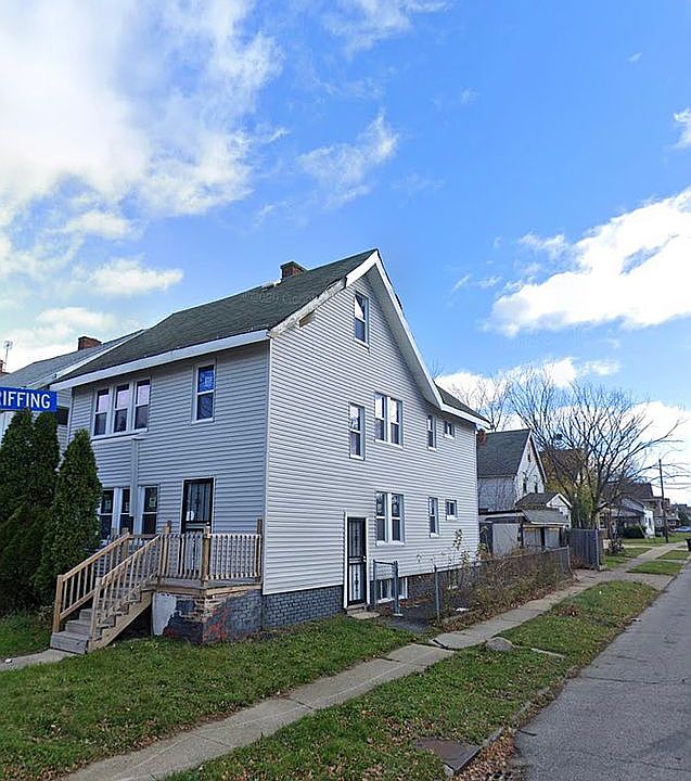 1st image of 3059 E 121st St