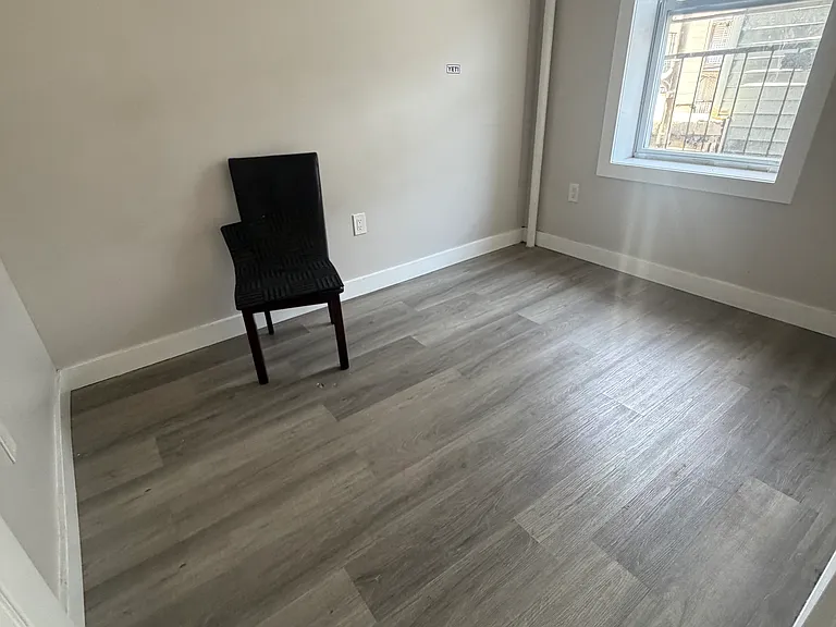 332 61st St #4B — Photo 6