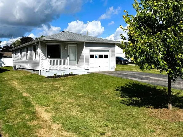 223 Woodside Pl, Rochester, NY 14609