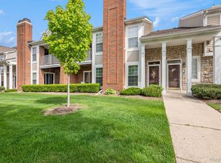 4237 Berkshire Dr, Sterling Heights, MI 48314