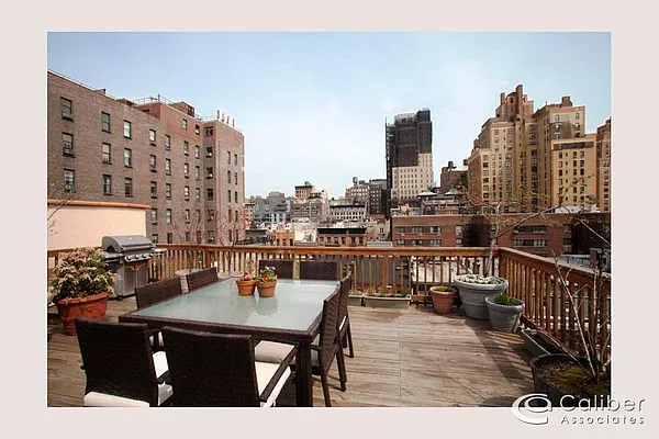 Rented by Bond New York | media 12