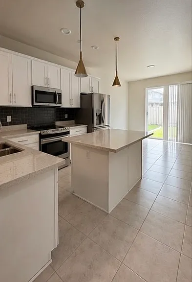2258 Bluebird Pl — Photo 10