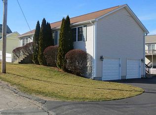 60 Columbus Ave, North Providence, RI 02911