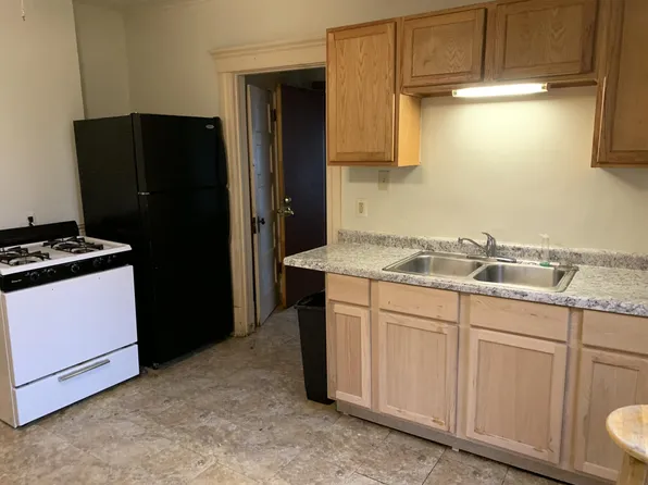 674 Jessamine Ave E #2, Saint Paul, MN 55106