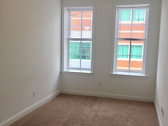 5th image of 215 S Market St #320