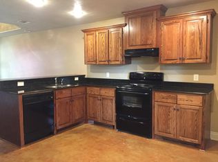 883 Topsy Rd, Moss Bluff, LA 70611