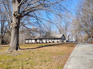 2418 Yadkin College Rd, Lexington, NC 27295