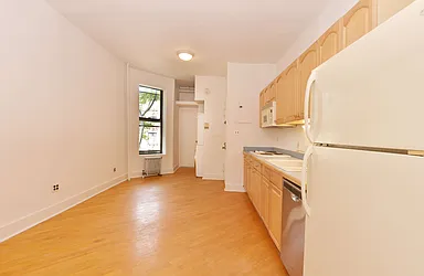 Rented by Cooper & Cooper Real Estate