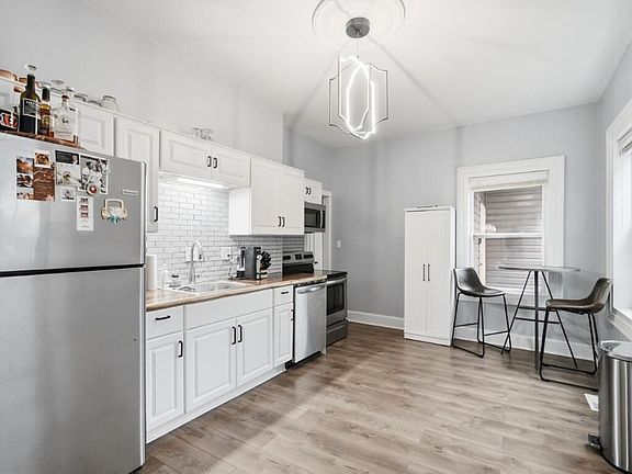 5th image of 634 W 12th St