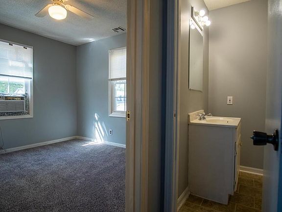 5th image of 501 S 71st St