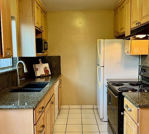 2nd image of 901 Veterans Dr