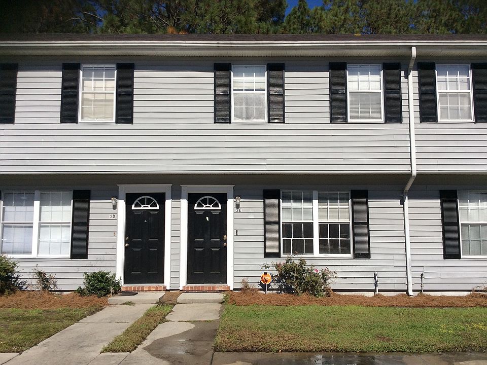 2nd image of 1100 Pineland Ave APT 3E