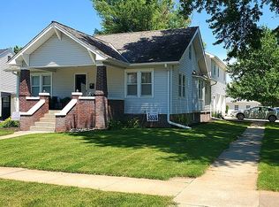 802 Hancock St, Holdrege, NE 68949
