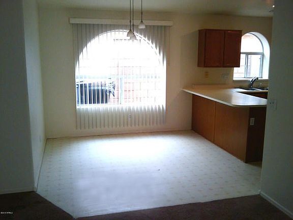 4th image of 1111 S Pennington Dr