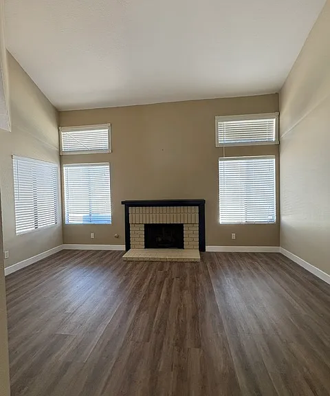 21441 Firwood — Photo 7