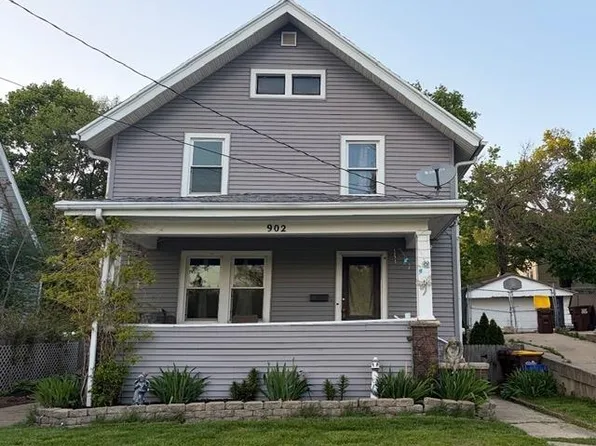 902 10th Ave, Rockford, IL 61104