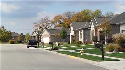 3rd image of 656 Maeghann Ct