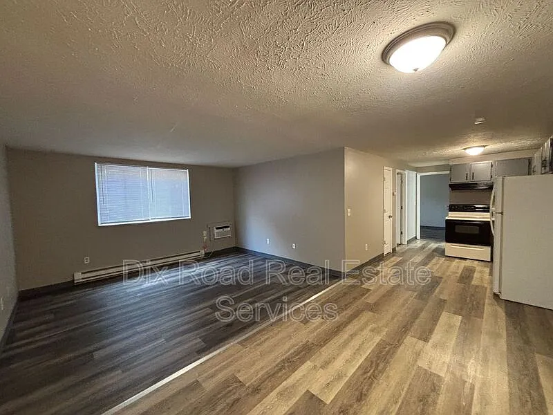 2 bed, 1.0 bath, $795 — Photo 4