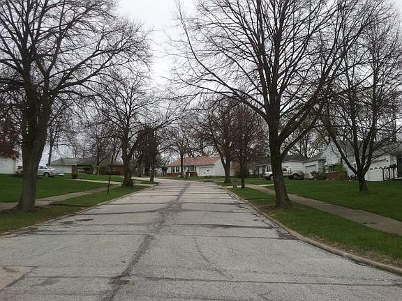 2nd image of 24540 Longman Ln