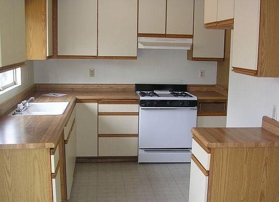 4th image of 2200 W 48th St