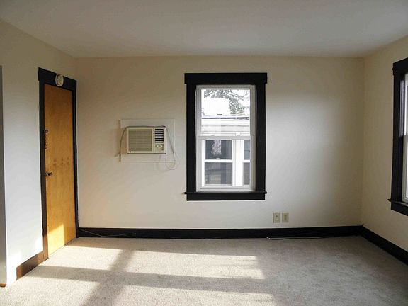 2nd image of 23 N Orchard St
