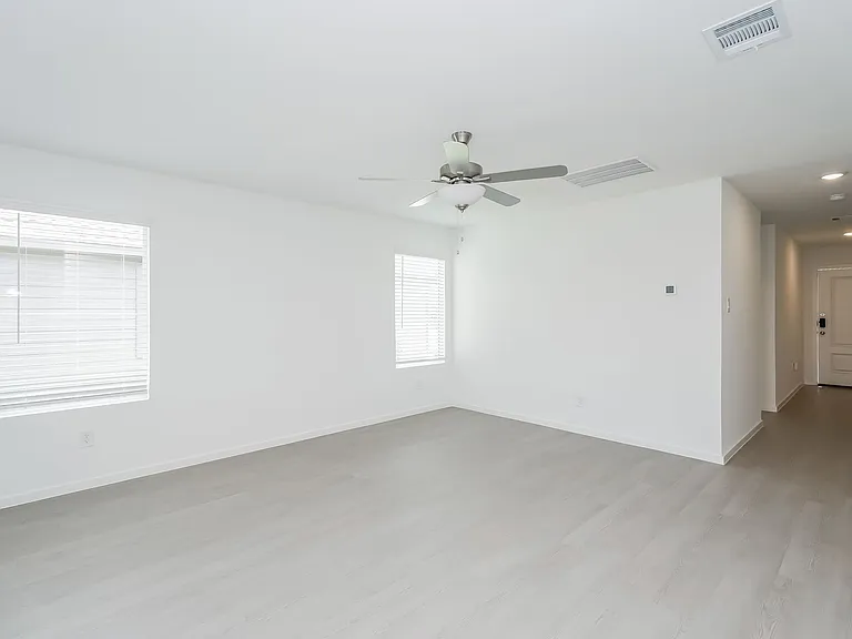 2736 River Knoll Ln — Photo 10