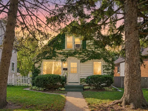 7707 W Hadley STREET #7707A, Milwaukee, WI 53222