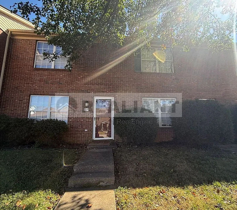 224 Garnet Dr